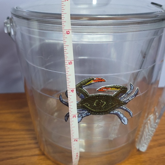 Tervis Clear Acrylic Ice Tub with Lid, Tongs and Handle - Picture 5 of 6